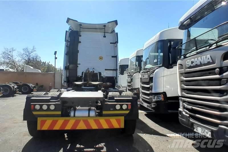 Volvo FH 440 Övriga bilar