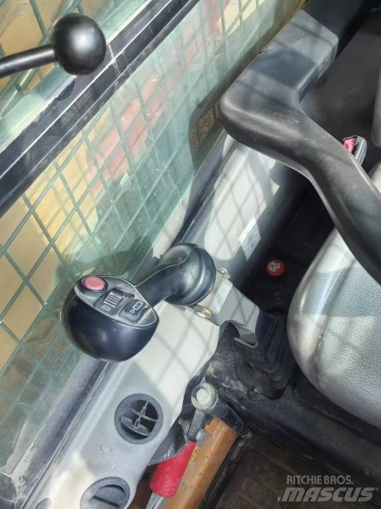 CASE SR 200 Kompaktlastare