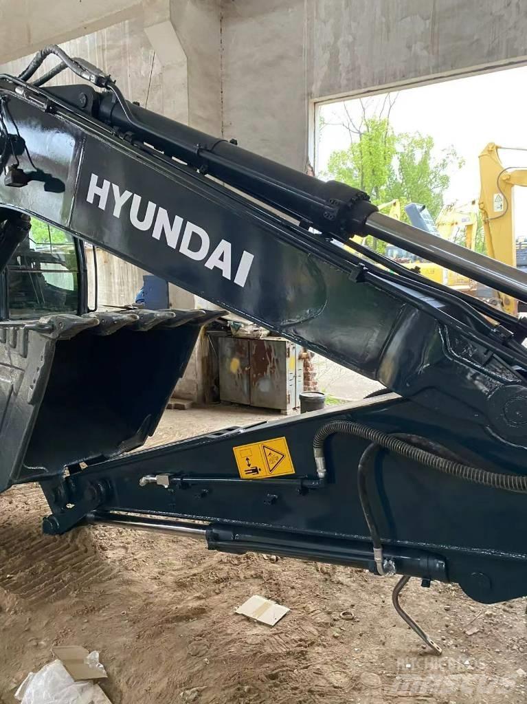 Hyundai 225LC-9 Bandgrävare