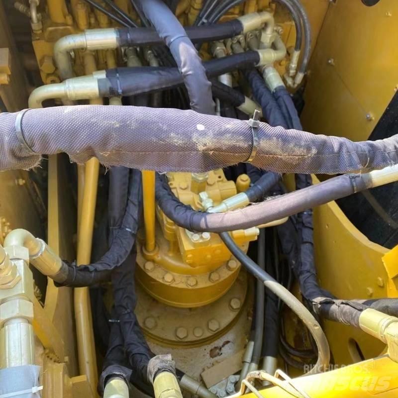 CAT 320 D Bandgrävare