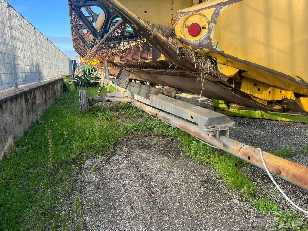 New Holland Tipo 30 Skärbord