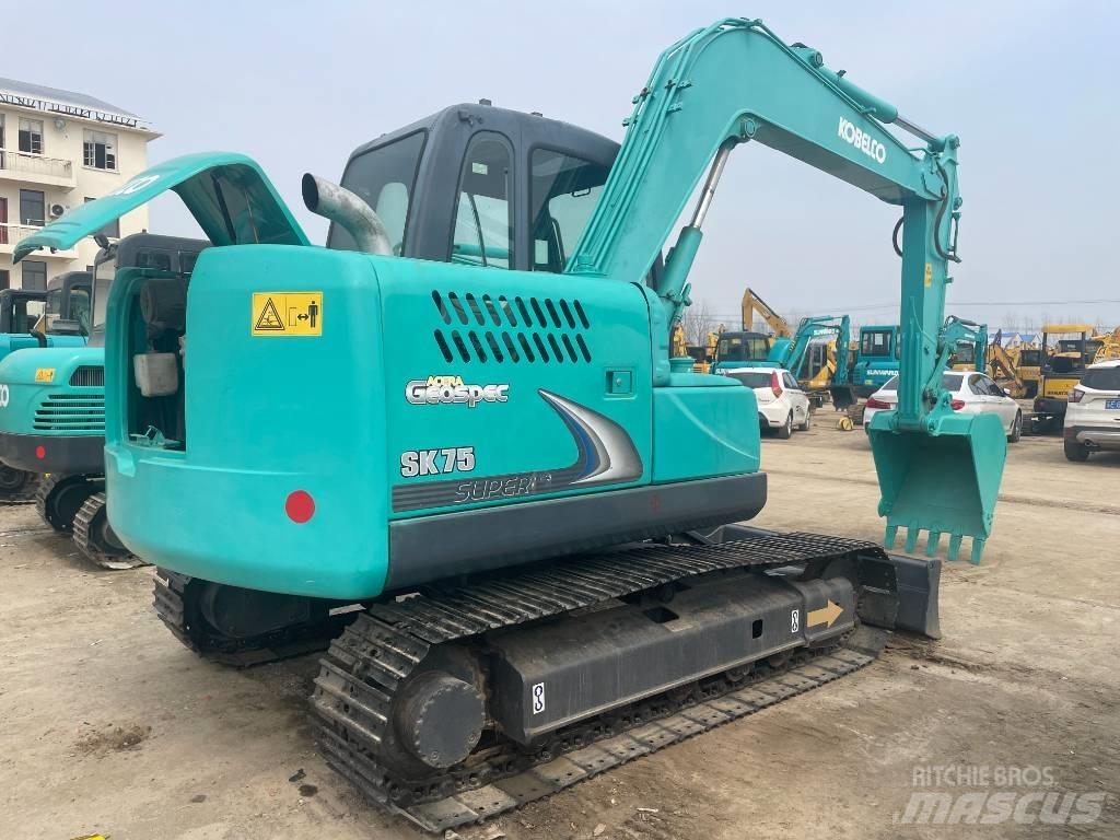Kobelco SK 75 Minigrävare < 7t