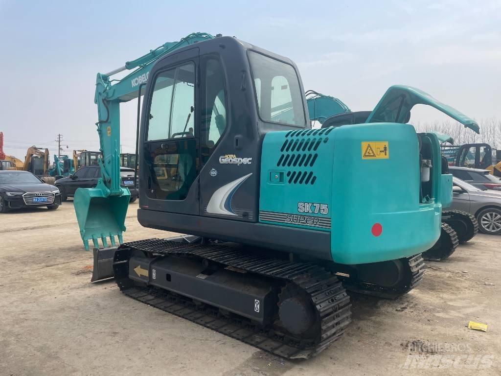 Kobelco SK 75 Minigrävare < 7t