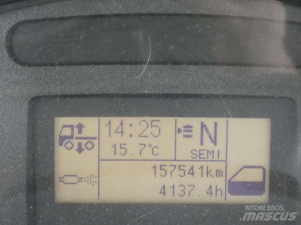 Iveco 120E 25 Skåpbilar