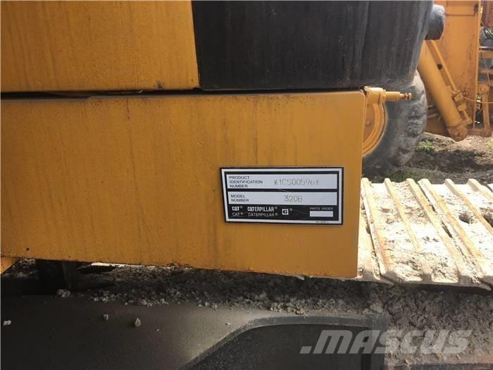 CAT 320 B Bandgrävare