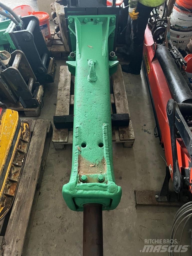 Montabert BRV 32 Hydraulhammare