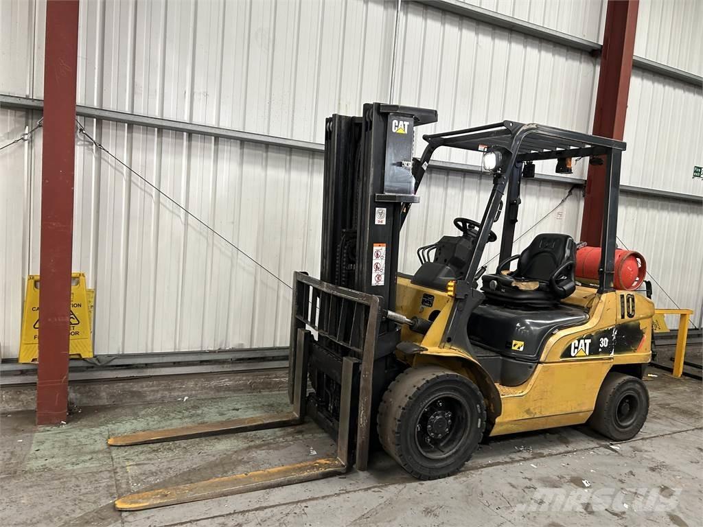 CAT GP30NT Gasolmotviktstruckar