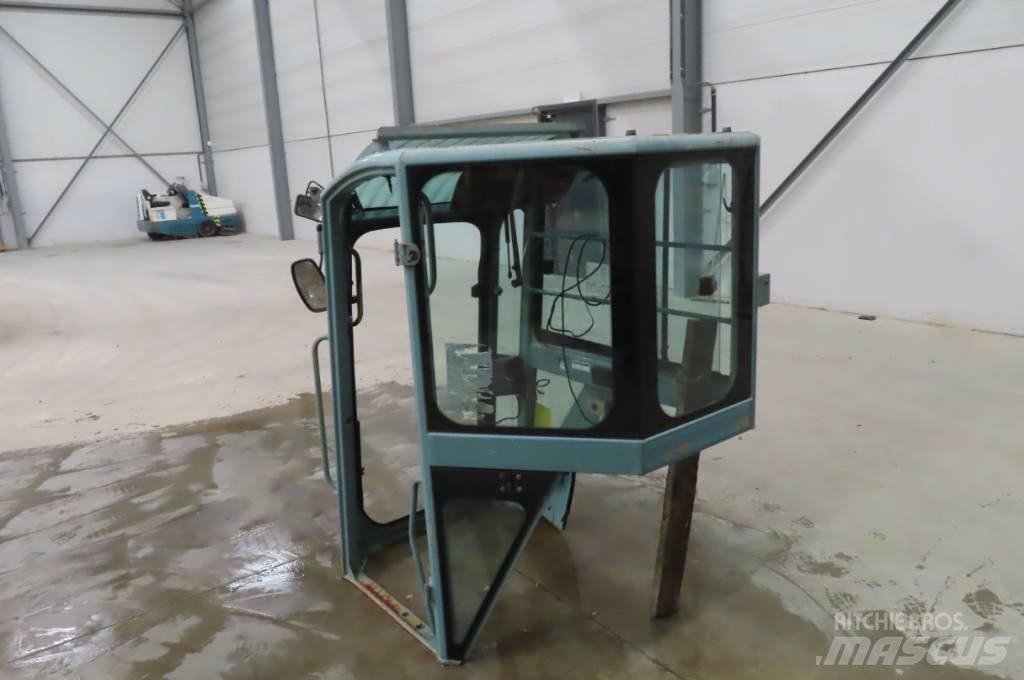 Yanmar Vio 75 Hytter och interiör