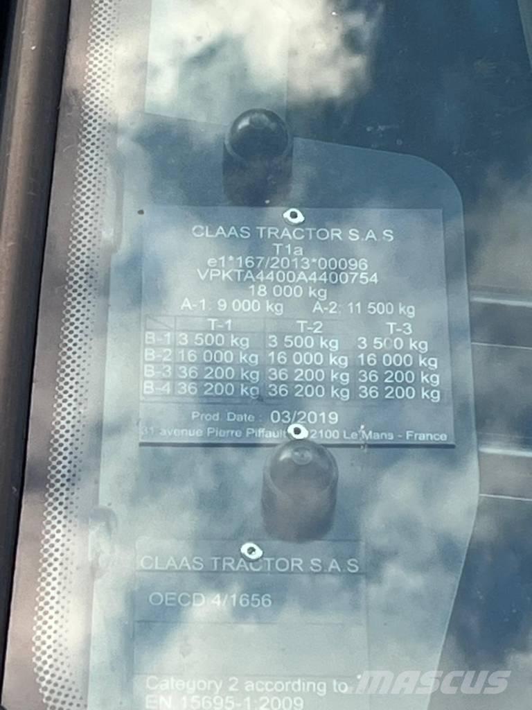 CLAAS Axion 920 Traktorer