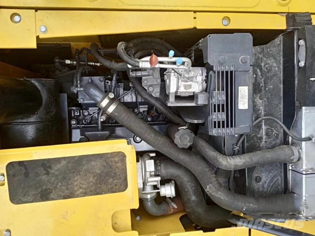 Komatsu PC130-7 Bandgrävare