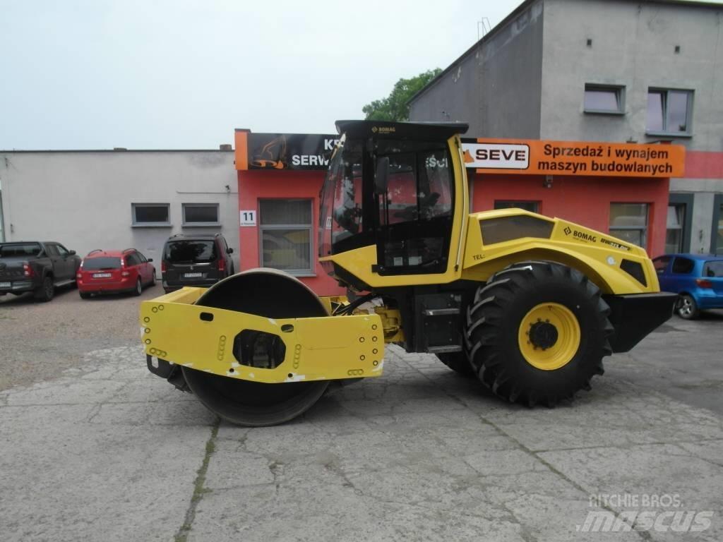 Bomag BW 213 DH-5 Envalsvältar