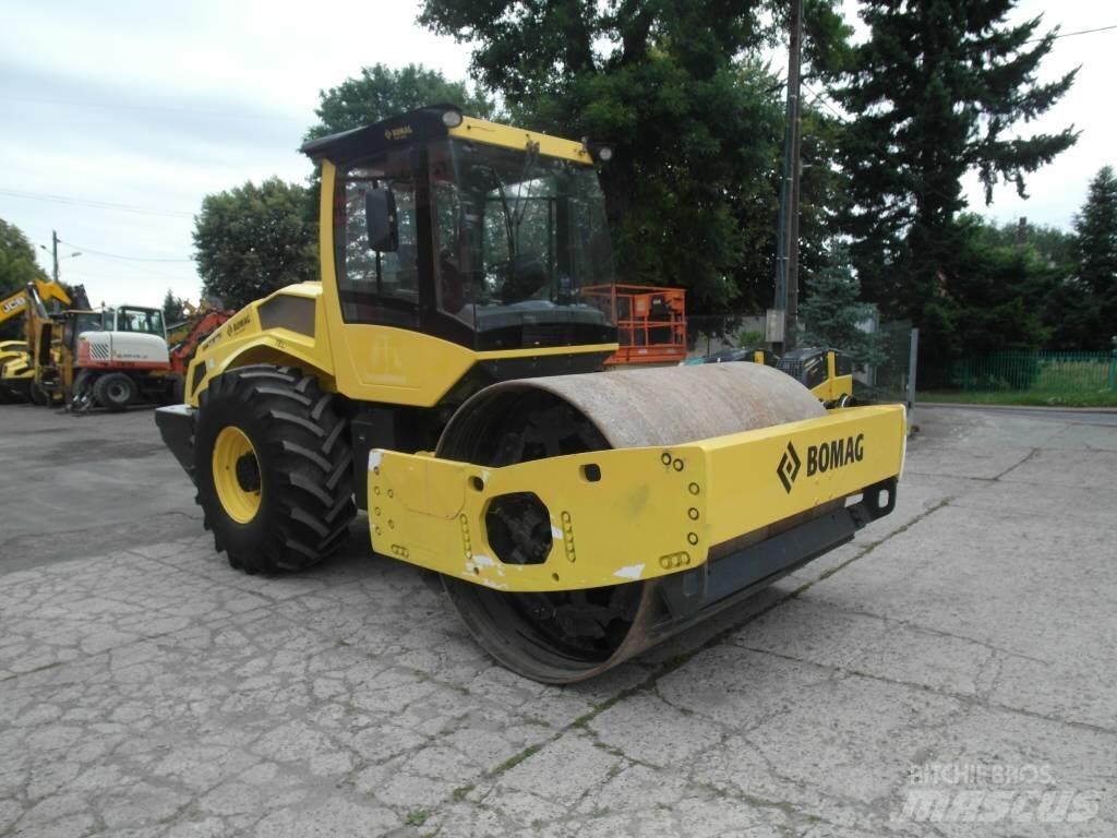 Bomag BW 213 DH-5 Envalsvältar