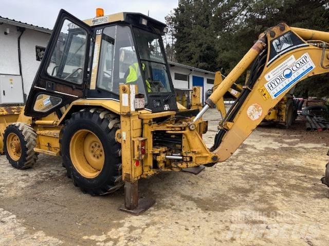 CAT 428 B Grävlastare