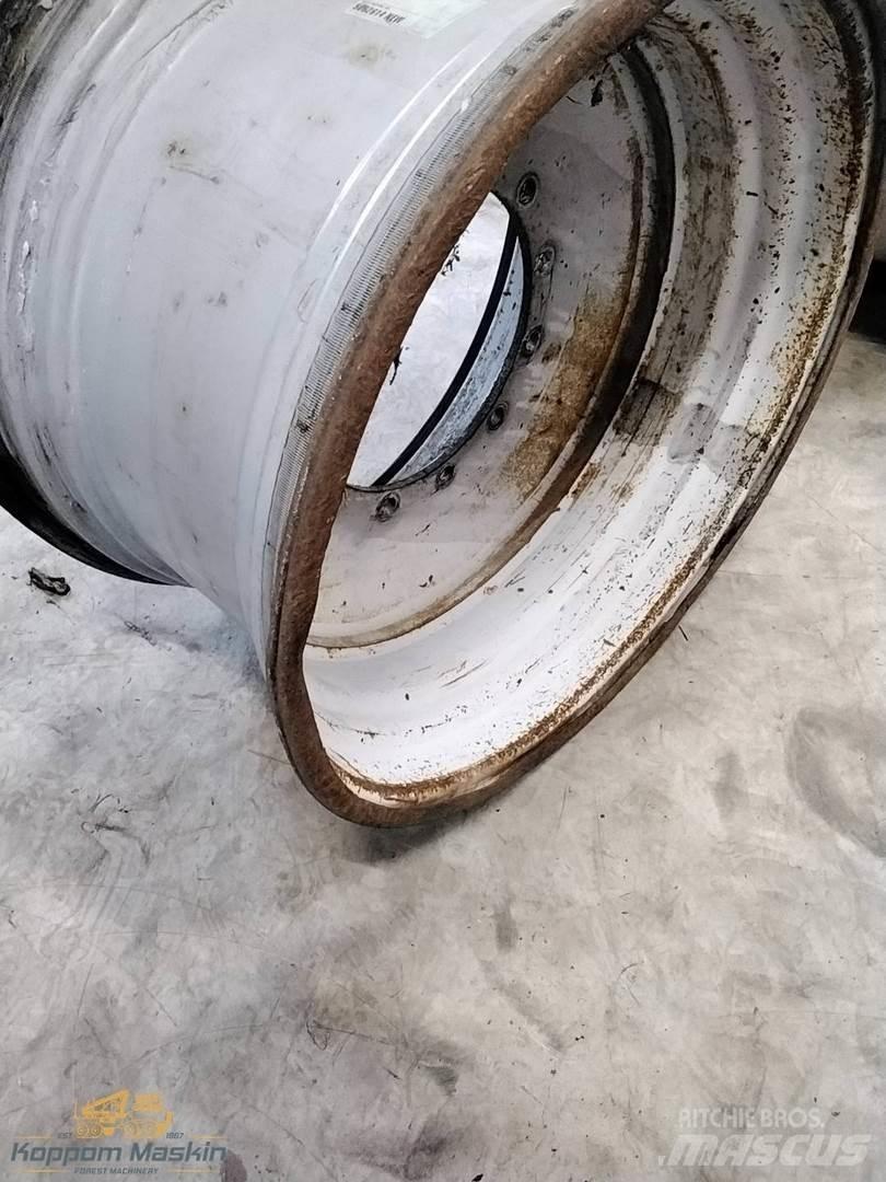 Valmet 901 20x34 Däck, hjul och fälgar