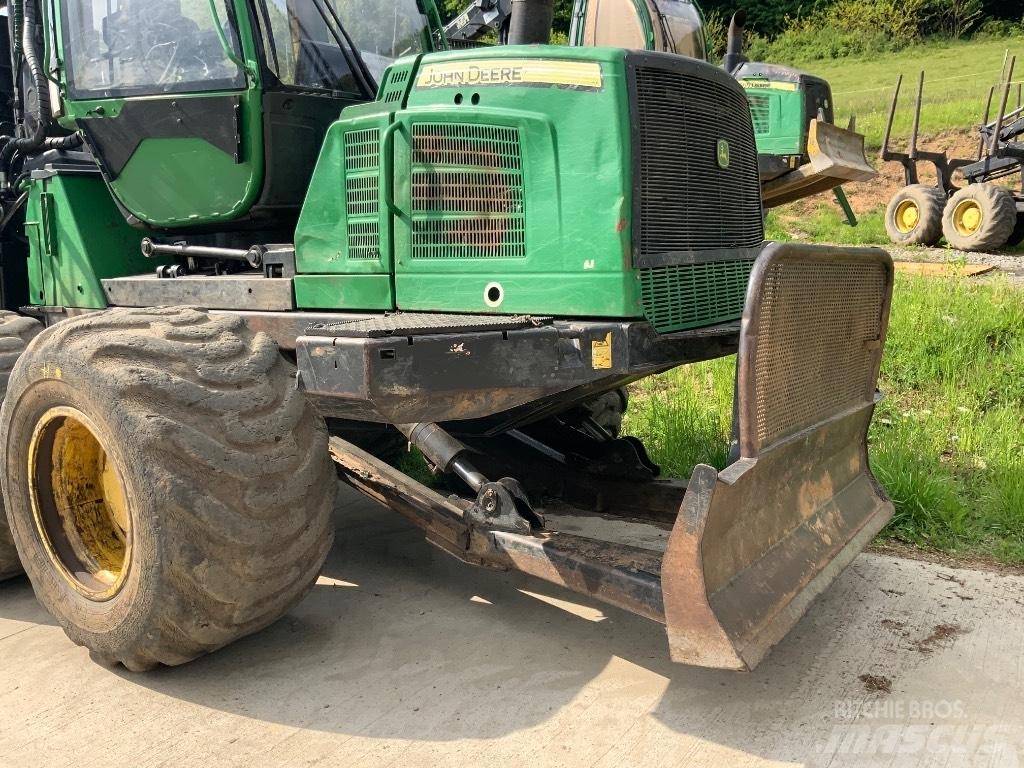 John Deere 1510 E Skotare