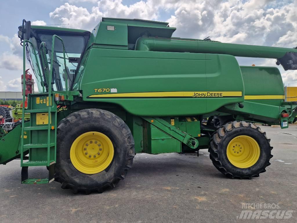 John Deere T670 Skördetröskor