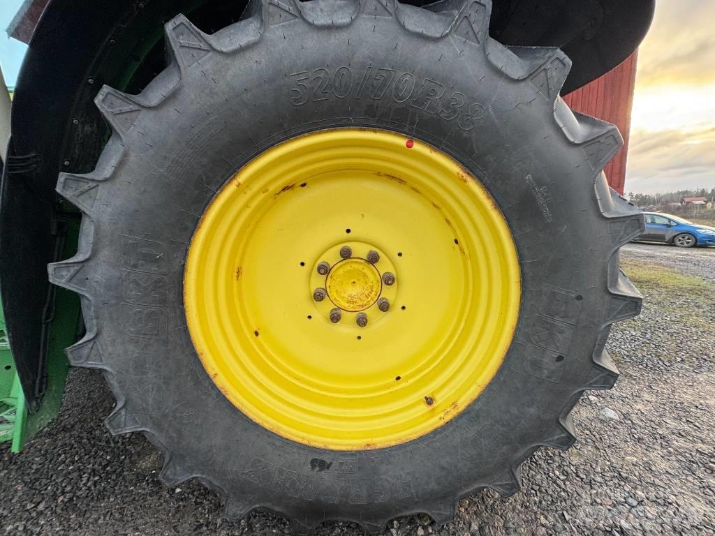 John Deere 6130 R Traktorer