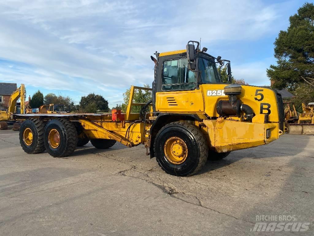 Bell B 25 D Midjestyrd dumper