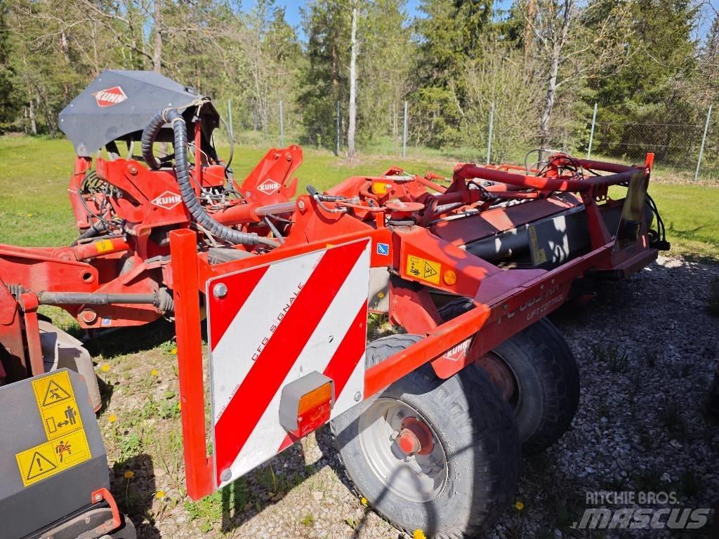 Kuhn FC 883 + FC 313 Slåttermaskiner