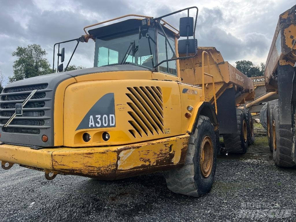 Volvo A30D Midjestyrd dumper