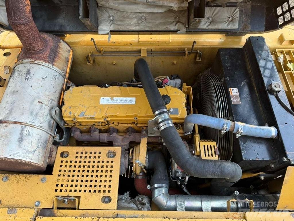 CAT 330CL Bandgrävare