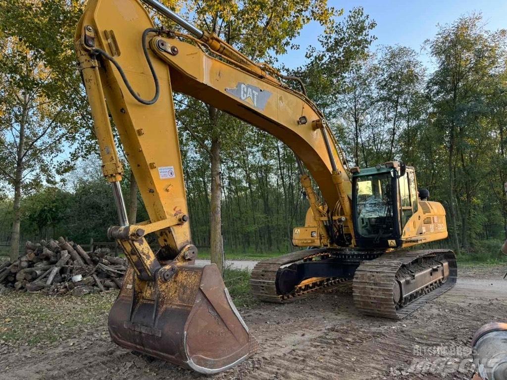CAT 330CL Bandgrävare