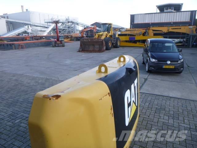 CAT 336 F L Chassi och upphängning