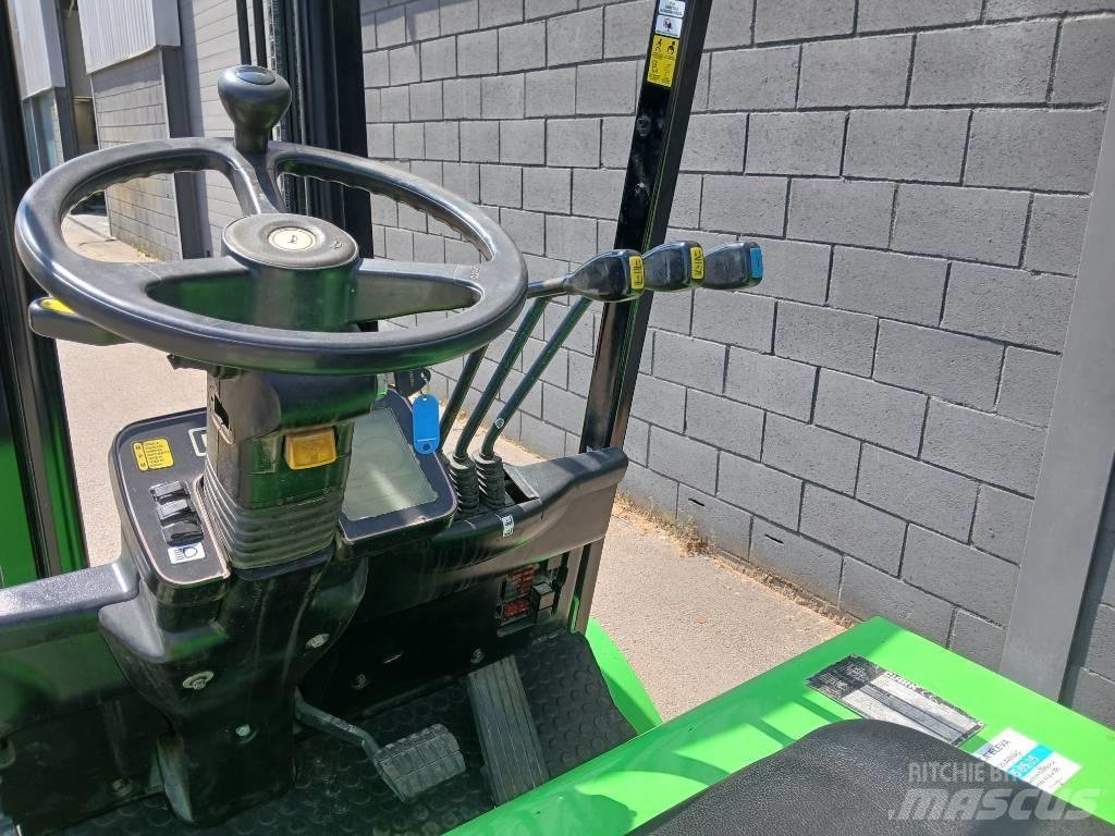 Clark EPX 25 Elmotviktstruckar