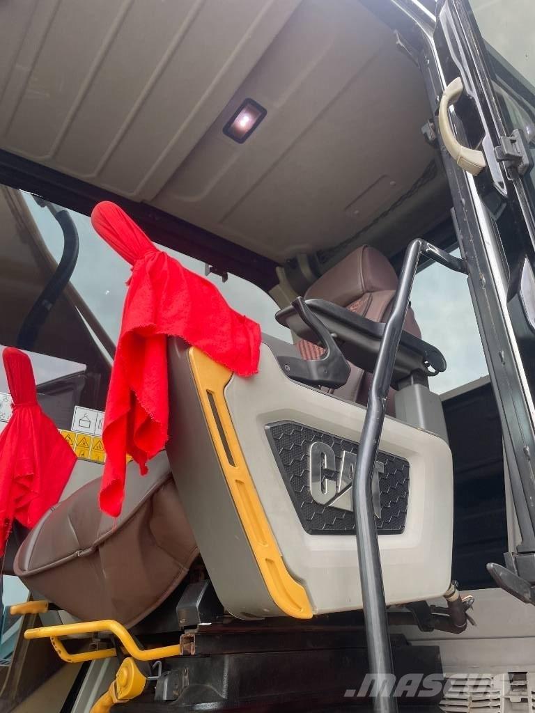CAT 330GC Bandgrävare