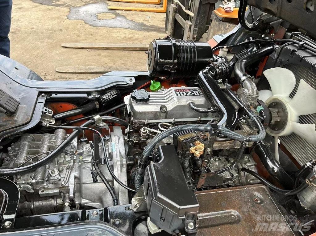 Toyota Toyota8F FD30 Dieselmotviktstruckar