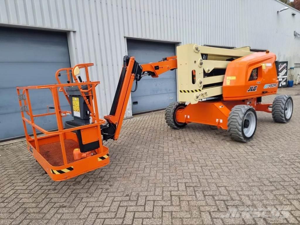 JLG EC450AJ - 76 uur Bomliftar