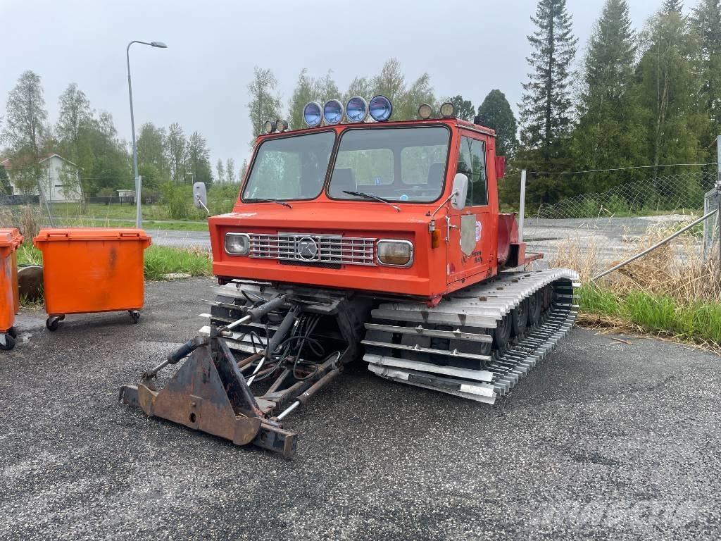 Kässbohrer PB 160D Snöplogar