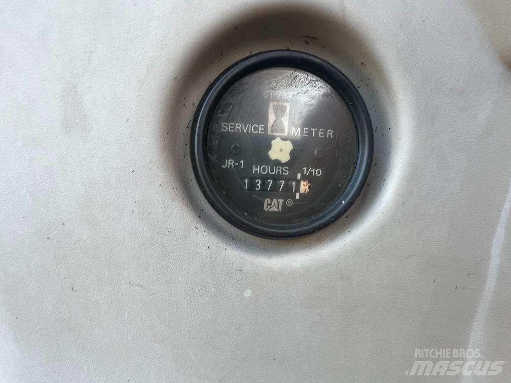 CAT 317 Bandgrävare