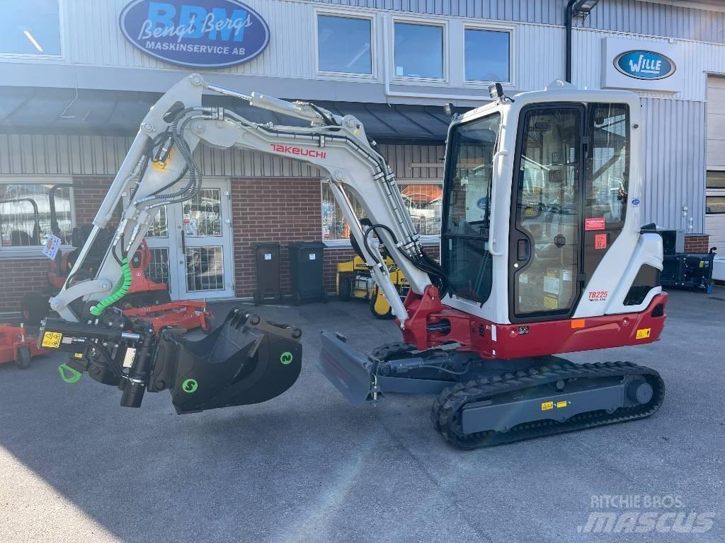 Takeuchi TB 225 Minigrävare < 7t