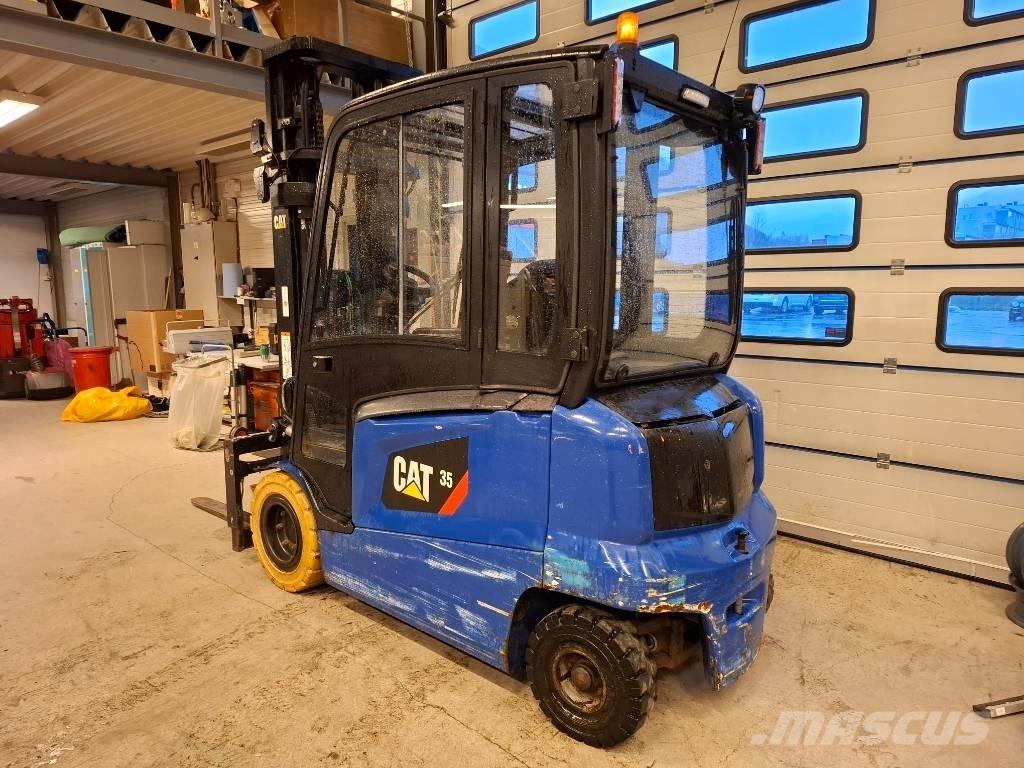 CAT EP35N Elmotviktstruckar