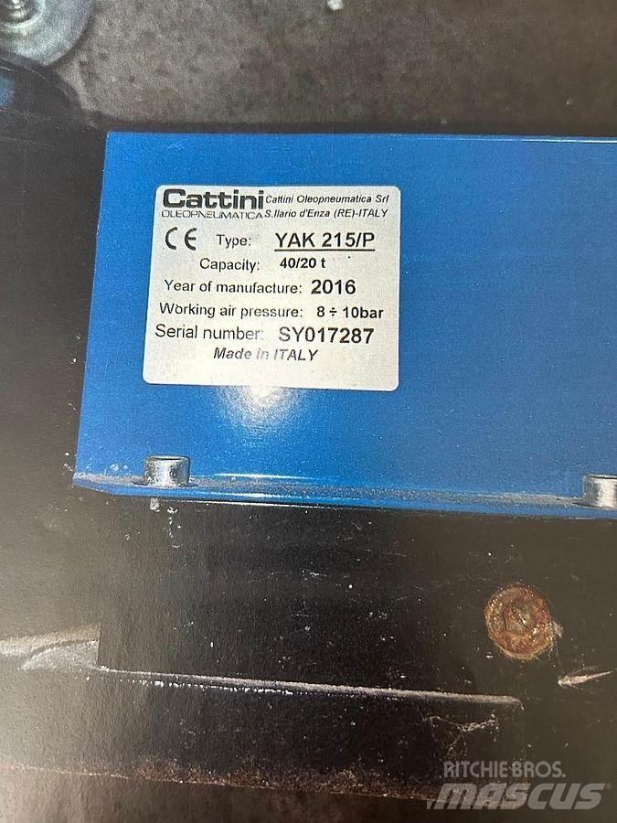  Berner YAK 215/P Materialhantering - Övriga