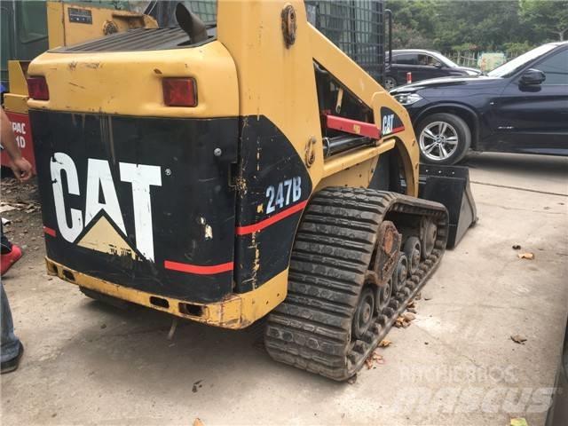 CAT 247 B Bandlastare