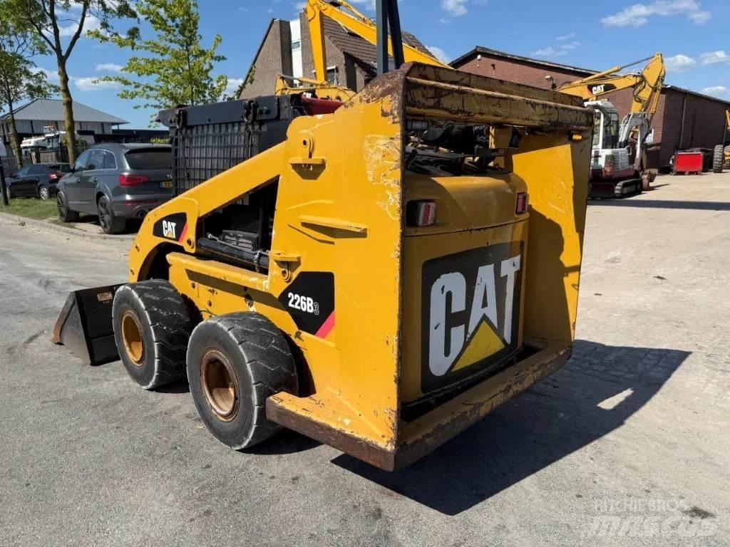 CAT 226B3 Turbo Kompaktlastare
