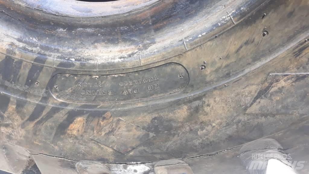 Goodyear 29.5-29 L3 Däck, hjul och fälgar