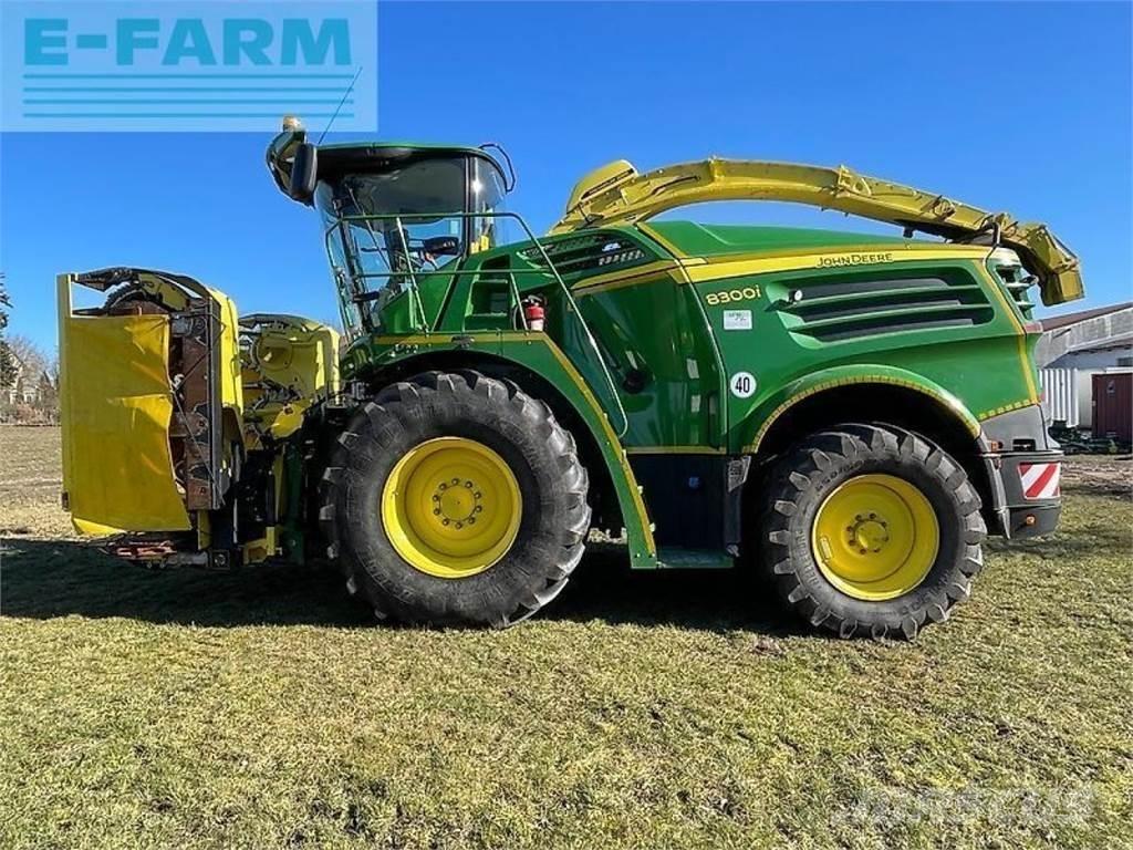 John Deere 8300 Självgående fälthackar