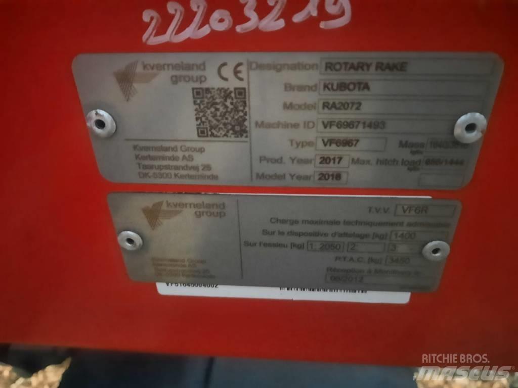 Kubota RA2072 Vändare och luftare