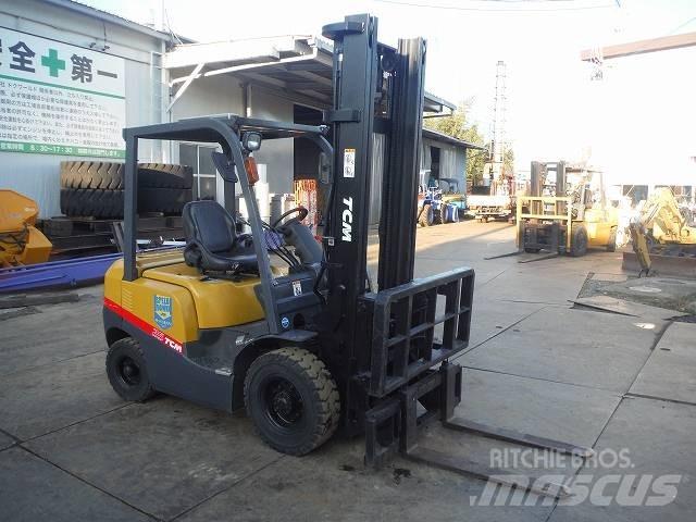 TCM FD25T3 Dieselmotviktstruckar