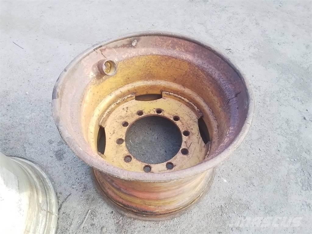 Ösa 250 20x26,5 Däck, hjul och fälgar