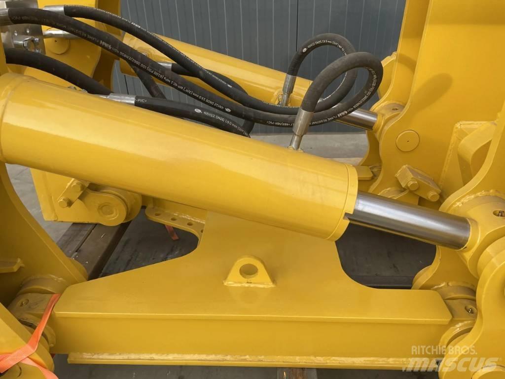 Komatsu D85 Rivare