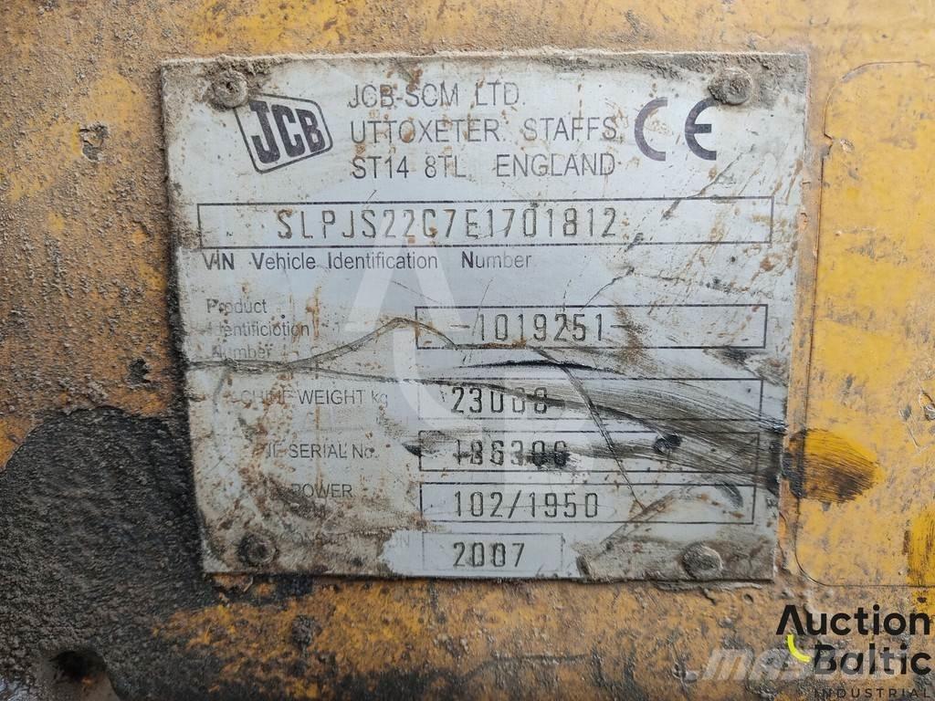 JCB JS 220 LC Bandgrävare