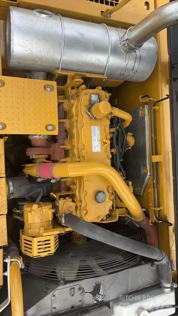CAT CAT330D2L Midigrävmaskiner 7t - 12t