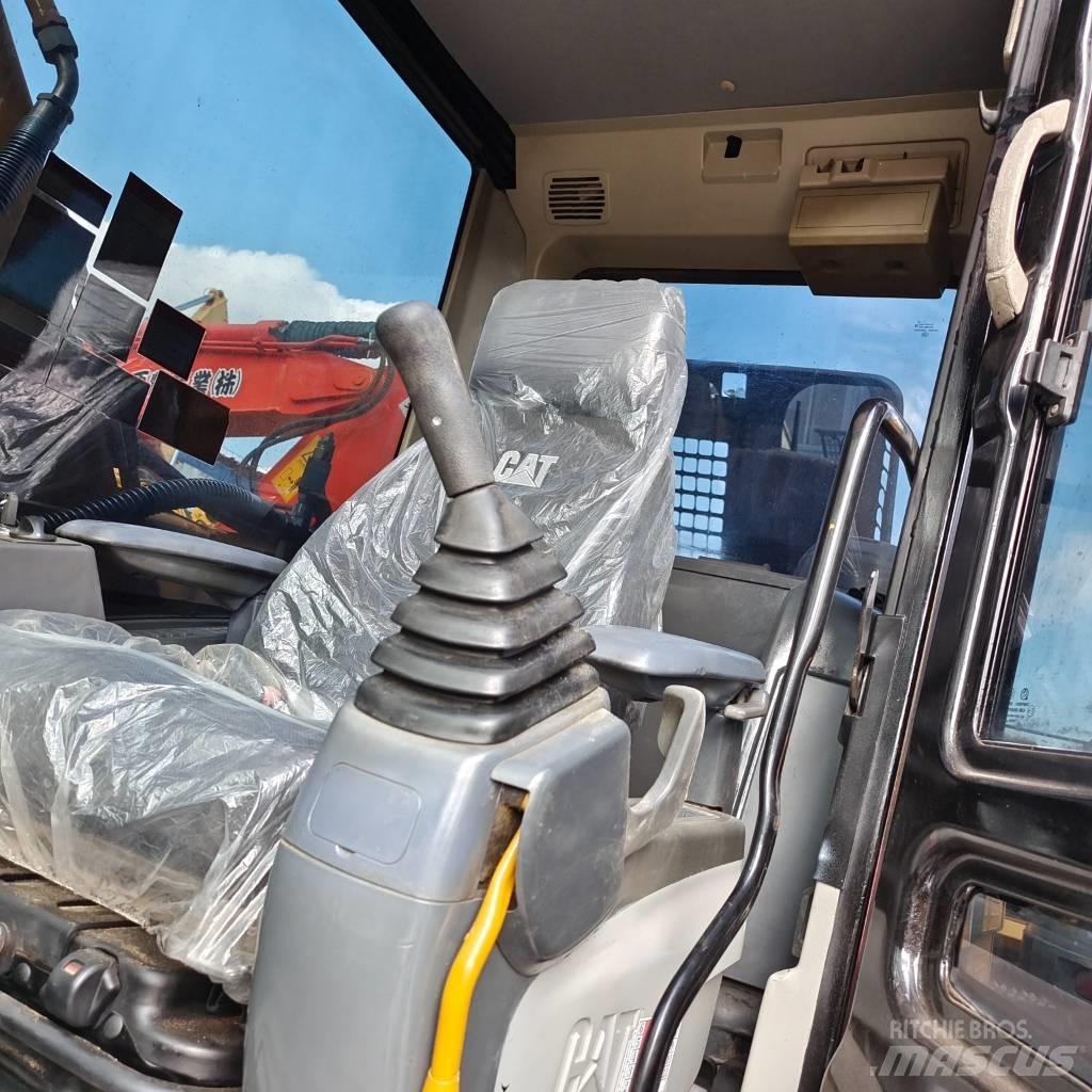 CAT 320 D Bandgrävare