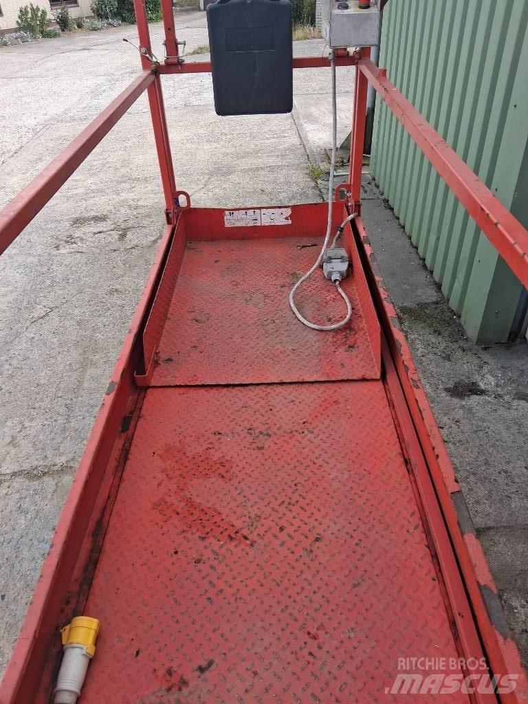 SkyJack SJ III 3226 Saxliftar