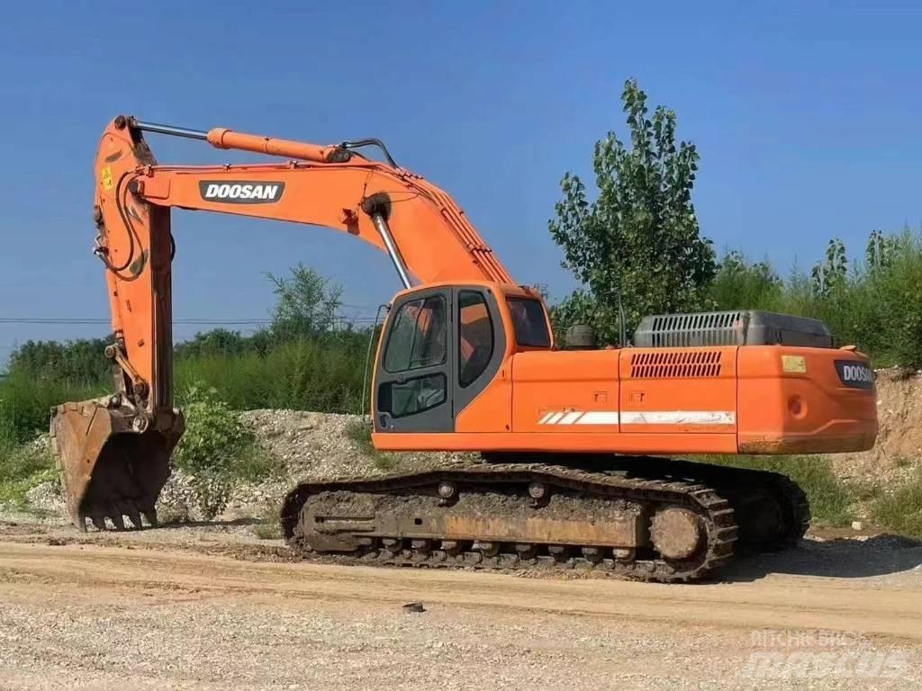 Doosan DX 420 Bandgrävare