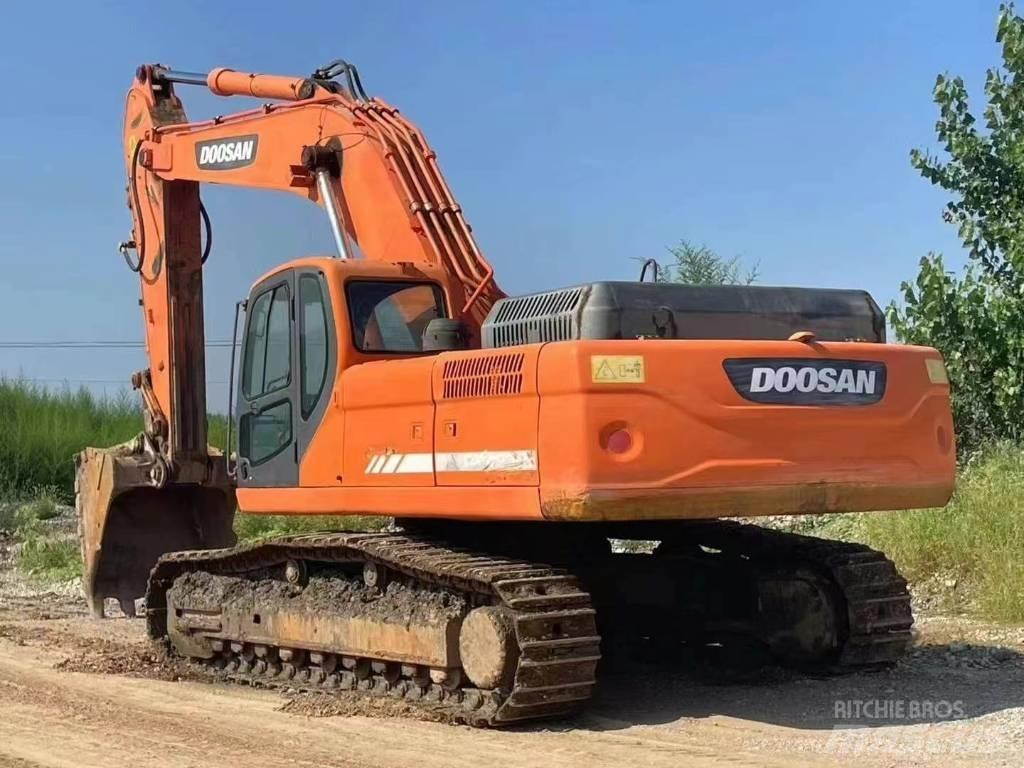 Doosan DX 420 Bandgrävare
